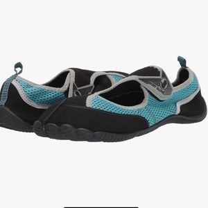 NWT BODY GLOVE Women’s Water Shoes Size 10